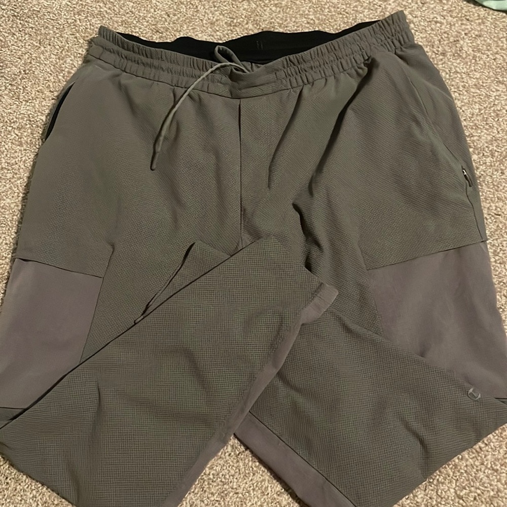Lululemon pants